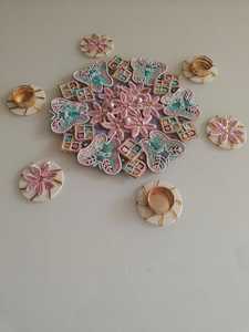 ชุดสะสม AARNA ที่วางเทียนรังโกลีงานแฮนด์เมดสไตล์อาร์ตเดโค ดอกไม้ประดิษฐ์  วัสดุเป็นมิตรกับสิ่งแวดล้อม ติดตั้งบนพื้นโลหะ สำหรับตกแต่งภายใน - Product Image 2