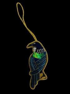 Décoration murale et de porte indienne artisanale en forme d'oiseau, avec perles et fil de soie – Ornement décoratif indien - Product Image 1