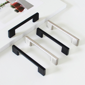 Tiradores Modernos de Aleación de Zinc Duradera en Negro Mate y Plateado para Muebles de Cocina, Baño, Armarios, Cómodas y Mesitas de Noche - Product Image 4