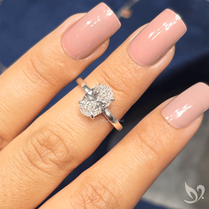 Bague de fiançailles solitaire en diamant de laboratoire ovale de 2 carats en or massif 18 carats |   Bague d'anniversaire et de mariage certifiée IGI - Product Image 5