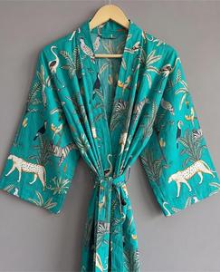 Veste kimono indienne Kantha faite à la main en coton matelassé rayé respirant tricoté pour femme, longue tenue d'hiver, style plage, robes décontractées - Product Image 4
