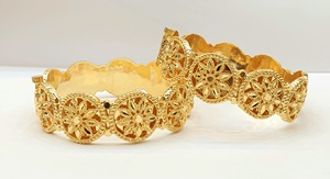 Pulseras de Latón Chapadas en Oro de 24K para Mujer con Diseño de Flor de Perla de Imitación, Joyería Clásica de Moda para Bodas - Product Image 3