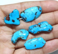 Dalles brutes de pierre turquoise d'Arizona de haute qualité, pierre précieuse naturelle turquoise d'Arizona pour la fabrication de bijoux.