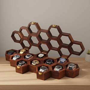 Exhibidor de Relojes de Madera con Iluminación LED, Caja de Relojes de Madera con Interior con Patrón de Fibra de Carbono por AYAANS - Product Image 1