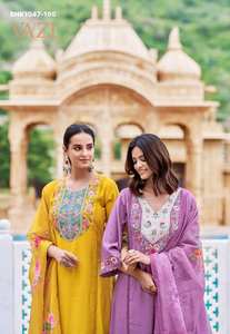 Conjunto de Kurti-Pantalón y Dupatta de Viscosa con Bordado de Berlín, de Aspecto Elegante, Especial para Eid, Fabricado en Surat, Moda Femenina - Product Image 4