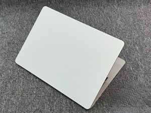 MacBook Pro 2023 de 14 Pulgadas, M3, 16GB/512GB SSD, Portátil de Segunda Mano, Pantalla de 120Hz, GPU Integrada, 11 Horas de Autonomía, Plata/Gris Espacial 1 - Product Image 2