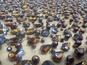 Nuevo Diseño 2027, Tela de Encaje para Vestido de Novia con Cuentas de Cristal Marrón Oscuro, Fabricante de Telas para Bodas - Product Image 2
