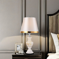 Lámpara de Noche con Pantalla de Campana de Estilo Europeo Clásico, Lujosa Luz LED Blanca Cálida para Decoración de Interiores