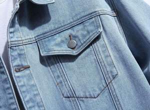 Chaqueta de Mezclilla Personalizada para Hombre, sin Capucha, con Cuello Alto, Detalle de Botón con Logotipo Frontal, Diseño Impreso, Talla y Logotipo Personalizables - Product Image 4