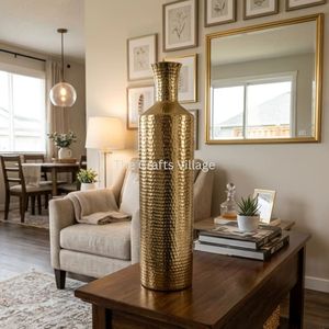 Vases en métal martelé finition nickel, design haut, centre de table décoratif pour la maison, le salon, les mariages et les fêtes - Product Image 1
