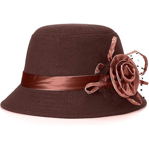 Chapeau Bob en Laine Marron Élégant pour l'Hiver, Bonnet Cloche avec Fleur en Satin et Dentelle, Couvre-chef Confortable pour l'Extérieur - Product Image 1