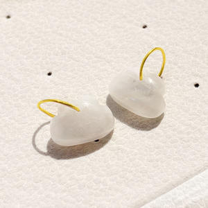 Colgante de piedra lunar pulida con forma de nube, amuleto de piedra azul natural con anillo de oro, joyería bohemia, regalo para el amor - Product Image 2