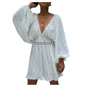 Vestido de verano elegante para mujer europea y americana, con cuello en V profundo, estilo farol, nuevo, sexy, con tirantes y estampado natural. - Product Image 5