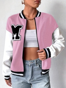 Veste universitaire rose avec manches blanches, logo M sur le devant, blocs de couleur contrastés, fermeture éclair intégrale, col rabattable, pour l'automne - Product Image 5