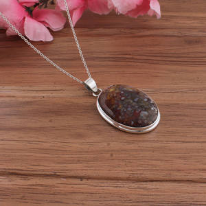 Colgante de Piedra Jaspe con Engaste de Plata de Ley Natural, Alambre Chapado en Platino Vintage Envuelto a Mano, Cristal Curativo - Product Image 5