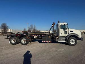 Camión Comercial Pesado con Volante a la Izquierda, 6x4, Diésel, Cabeza Tractora, para Logística de Cadena de Suministro y Transporte - Product Image 3