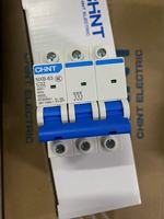 Disjoncteur miniature CHINT MCB NXB-63 4P 20A avec certification IEC