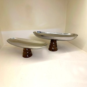 Ensemble de bols de service ovales en aluminium faits à la main avec support en bois incrusté de lune et d'étoiles pour une décoration élégante de la salle à manger et de la maison - Product Image 6