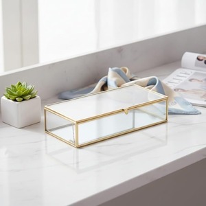 Caja de Joyería de Lujo de Latón y Cristal, Caja Rectangular de Metal y Cristal para Recuerdos, Caja Decorativa Transparente para Exhibición en el Hogar, Hotel o Decoración de Bodas - Product Image 1