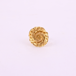 Anillo de Moda con Diseño Floral en Tono Dorado para Mujer - Product Image 1