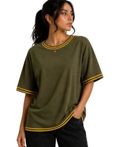 Camiseta Oversize para Mujer, Verde Oliva con Rayas Amarillas, Cuello Redondo, Manga Corta, Ribete en Contraste, Corte Holgado, Suave y Transpirable, para Verano - Product Image 1
