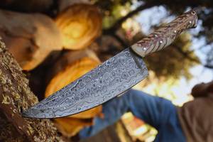 Couteau de chef artisanal en acier Damas avec lame Damas et manche en résine époxy en forme de cône de pin pour barbecue, cuisine en plein air et usage en cuisine. - Product Image 3