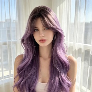 Peluca de Pelo Largo Rizado con Reflejos Arcoíris de Calidad Premium para Fiestas, Cosplay y Actuaciones Escénicas Disponible para la Venta - Product Image 4