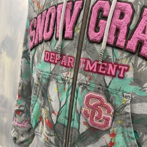 Snow Grace <b>Cropped</b> <b>Zip</b>-<b>Up</b> <b>Hoodie</b> Unisex Oversized Fit Streetwear Print Design With Pocket And Distressed Details - Product Image 5