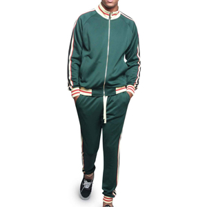Survêtement pour homme, élégant, tendance, confortable, parfait pour la salle de sport, les activités de plein air et les tenues décontractées quotidiennes, disponible à la vente - Product Image 5
