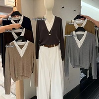 Pull en tricot pour femme, style coréen, effet deux pièces, couleur unie, col en V, collection automne/hiver, style preppy, polyvalent, minimaliste, pour le travail