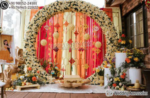 Cadre de paon de créateur pour décoration de fête Heena Panneaux à thème paon pour décor pakistanais Mariage Mehndi Cadres de fond pour événement - Product Image 2