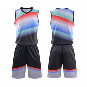 Tenues de basketball personnalisées en gros à bas prix, grandes tailles, impression par sublimation, design vierge, vêtements de sport, uniformes d'entraînement de basketball - Product Image 3