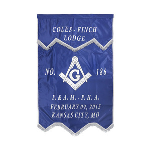 Bannière de Loge Bleue Maçonnique Personnalisée Imprimée Numériquement, Réutilisable et Écologique, avec Franges Argentées - Product Image 1