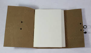 Diario Personalizado de Cuero Genuino, Diario de Escritura con Tapa Dura y Logotipo Personalizado, Cuaderno con Banda Elástica - Product Image 4