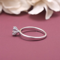 Bague de fiançailles solitaire pour femme en or blanc/rose et or jaune 18 carats avec diamant de laboratoire certifié IGI, taille ovale bleue