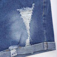 Yıpranmış Düz Denim Kot Şort Ön Arka Cepli Mavi Büyük Beden Normal Kalıp Dış Giyim Yazlık Bayan