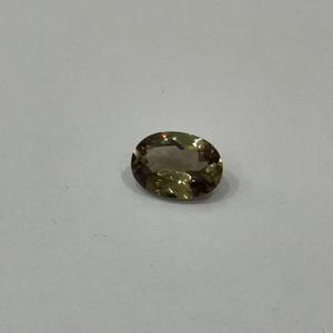 Pierre précieuse diopside naturelle taille ovale, changeant de couleur vert à orange, 6,59 carats, certifiée IGI, origine turque, pour la fabrication de bijoux - Product Image 1
