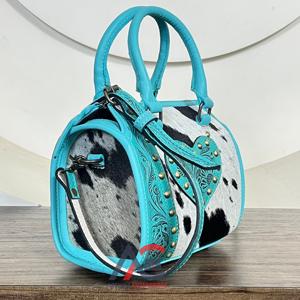 Nouveau Sac de Voyage en Cuir de Vachette Façonné à la Main par un Designer, Sac Polochon Tendance de Haute Qualité avec Fermeture Éclair pour Usage Quotidien, Vente en Gros - Product Image 1