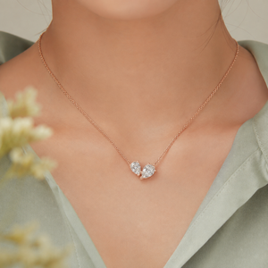 Collier pendentif élégant en or blanc 10K avec deux diamants de laboratoire taille poire, certifié IGI, cadeau de mariage de luxe - Product Image 4