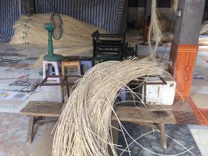 วัสดุหวายธรรมชาติแท้ แกนหวายและเปลือกหวาย ปริมาณมาก วัสดุหวายสำหรับทำเฟอร์นิเจอร์หวาย สำหรับทำเสื่อ - Product Image 4