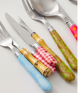 Ensemble de couverts colorés à motifs floraux, en acier inoxydable, lavables au lave-vaisselle, design multicolore, vaisselle de fête - Product Image 2
