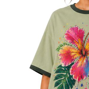 เสื้อยืดโอเวอร์ไซส์สีเขียวเซจสำหรับผู้หญิง พิมพ์ลายดอกไม้สีสันสดใส เสื้อยืดลำลองผ้าฝ้ายสำหรับฤดูร้อน รับทำโลโก้ตามสั่ง OEM ODM ขายส่ง - Product Image 3