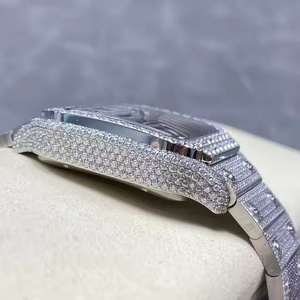 Montre en quartz Moissanite Crystal Wave Premium pour homme, sertie de pierres, avec mouvement de précision et design épuré - Product Image 5
