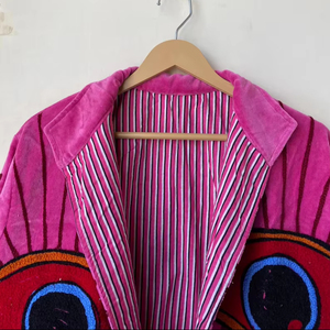 Veste en velours Suzani faite à la main |   Couette matelassée respirante 100 % coton, imprimé numérique brodé motif œil, style bohème, écologique, pour l'hiver - Product Image 1