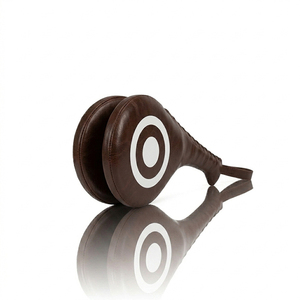 Cible de frappe Fairtex, forme simple et incurvée, construction robuste, prise facile pour l'entraînement aux coups de poing, entraînement de vitesse, utilisation en salle de sport, confortable - Product Image 6