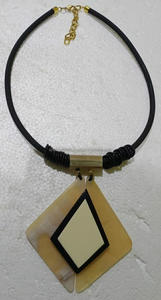 Collar de cuerno hecho a mano collar de cuerno italiano collar de cuerno de búfalo DE LA India para la venta a granel - Product Image 3