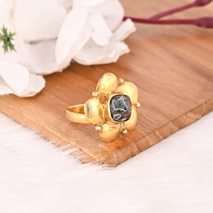 Bague florale en chrysocolle naturelle, bijoux faits à la main élégants pour femmes - Product Image 2