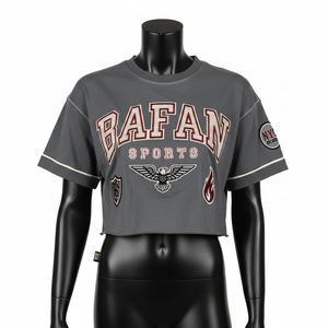 เสื้อครอปท็อปผู้หญิง ผ้าคอตตอนเจอร์ซีย์พรีเมียม แขนเสื้อตัดต่อแต่งขอบปักลายปะ  รับทำโลโก้ เสื้อครอปท็อปผู้หญิง ผ้าคอตตอน - Product Image 1