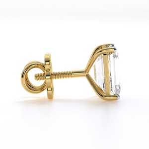 Boucles d'oreilles clous en diamant de laboratoire taille émeraude, or jaune 14 carats, certifiées IGI, solitaire classique, bijou élégant, cadeau idéal pour les fêtes - Product Image 5