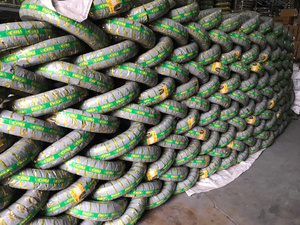 Neumático de Motocicleta KUMA K525 110 90 16 Sin Cámara, Construcción Duradera, Manejo Estable, Agarre Fuerte para Terrenos Mixtos - Product Image 5